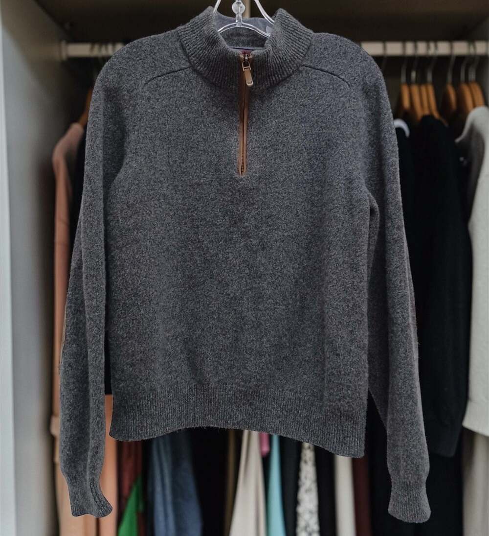 Vineyard Vines Men's Gray 100% Wool 1/4 Zip Sweater with Leather Suede Elbow Pat